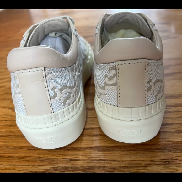 Fendi Camelia FF Karligraphy low-top sneakers in 38.5 - Picture 9 of 12